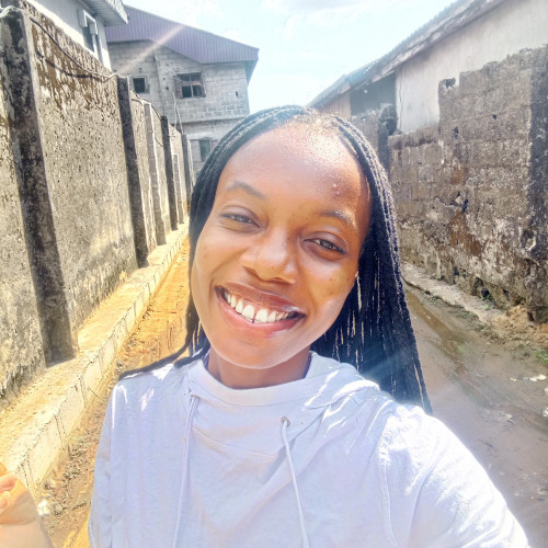 Nina L. profile photo