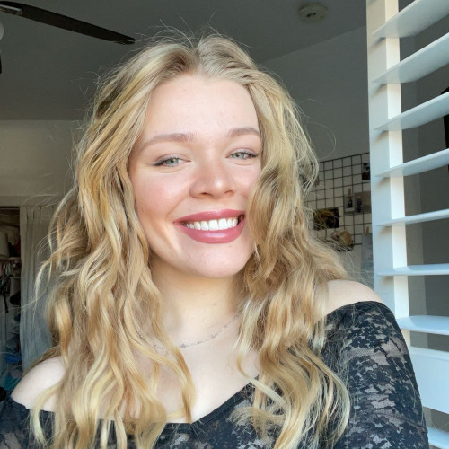 Madelyne P. profile photo