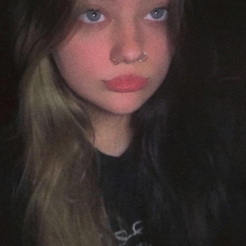 Nicole R.