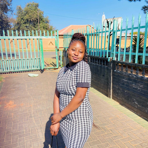 Ayanda z.