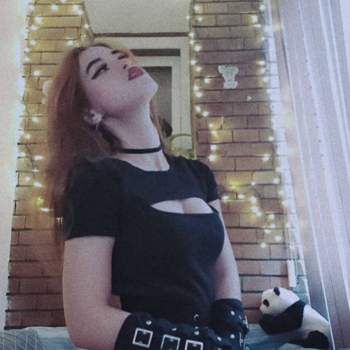 mia r. profile photo