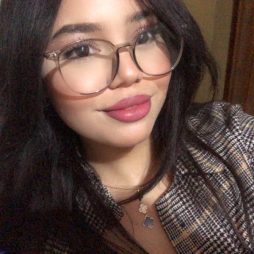 oumaima r. profile photo