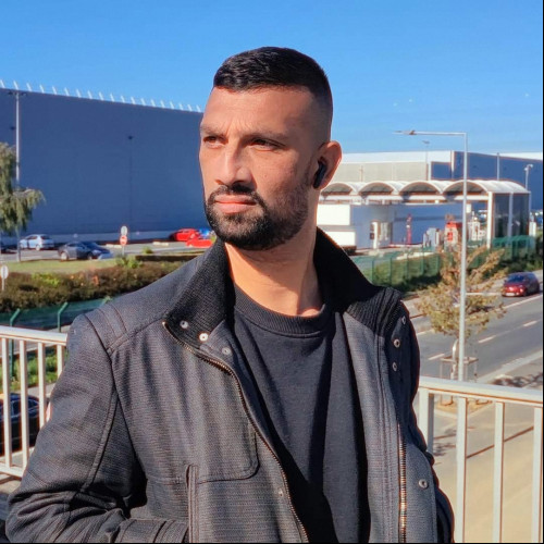 Dje  R. profile photo