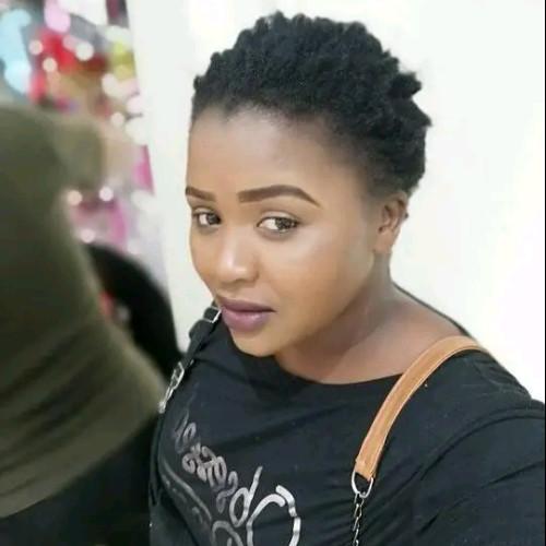 Amina  b. profile photo