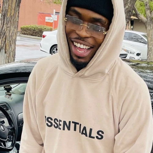 Kalil D.