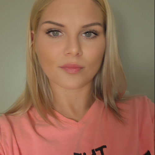 Terra B. profile photo