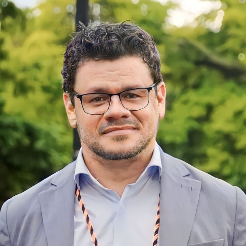 Julian M. profile photo
