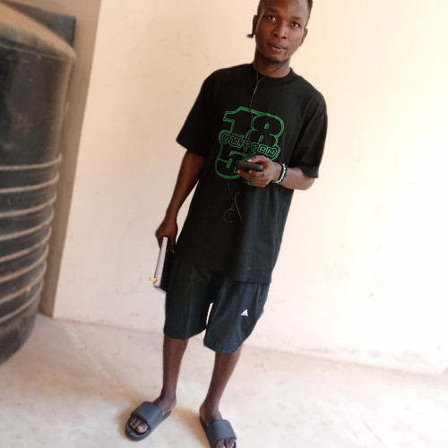 IFEAKACHUKWU W. profile photo