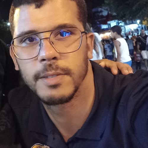 Amine E.
