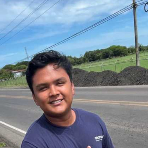 Arlin yasir L. profile photo