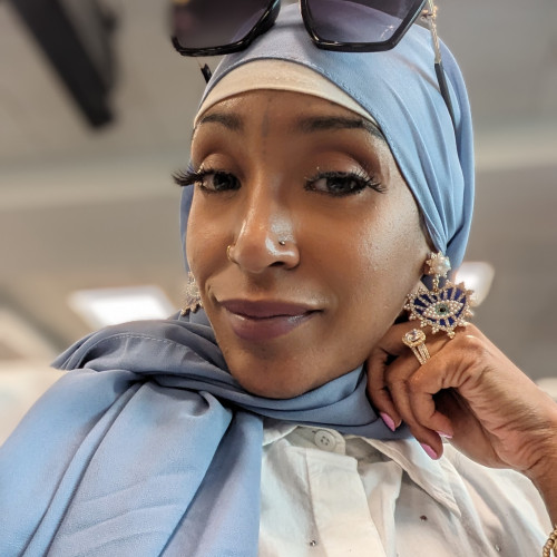 Amina B.