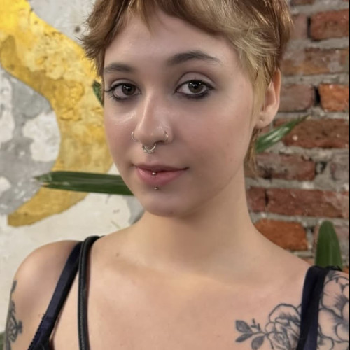 Violet R. profile photo