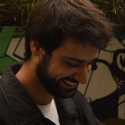 Tomás  A.