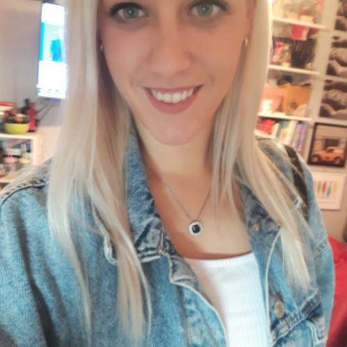 Tena K. profile photo