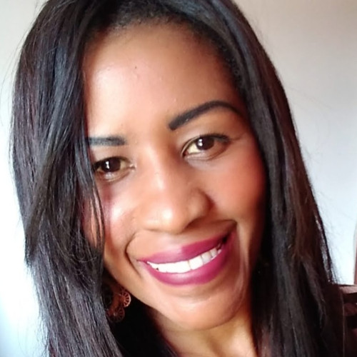 Eliane R.