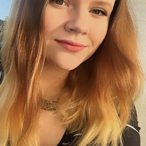 Zoe K.