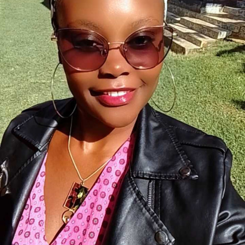 Lisa L.