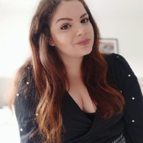 Sara F.