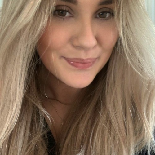 Michelle Stenbakk  H. profile photo