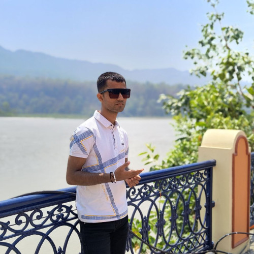 YASH R. profile photo