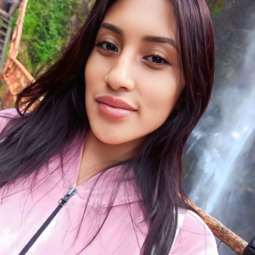 Cami  . profile photo