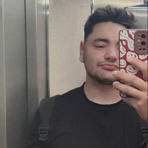 adrian e. profile photo