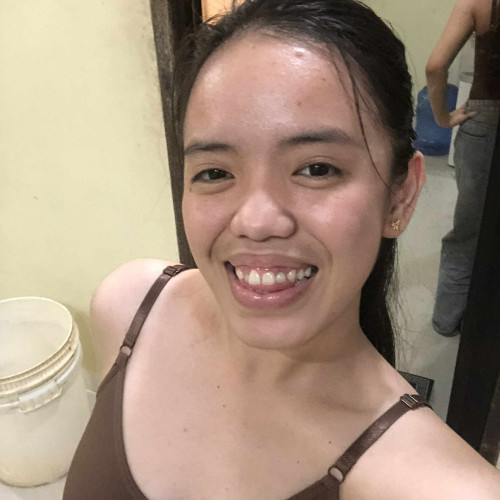 adrianne g. profile photo