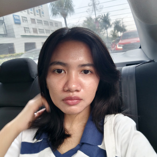 Mari L. profile photo