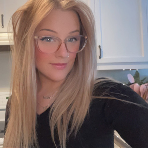Annie W. profile photo
