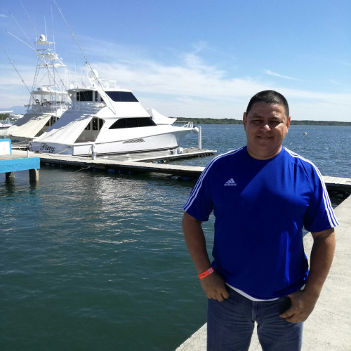 Mauricio V.