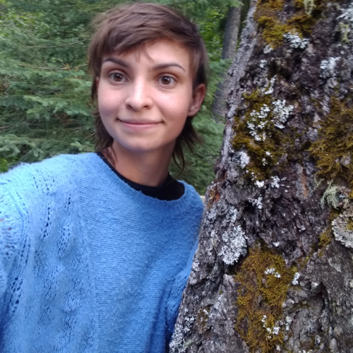 Charis T. profile photo