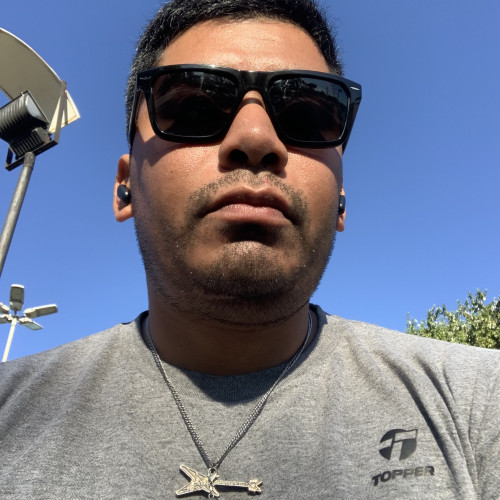 Elias M. profile photo