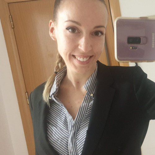 Lena S.