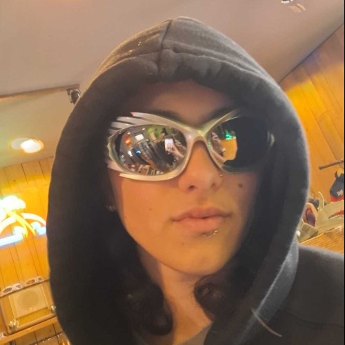 Laura p. profile photo