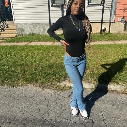 Kennae T.