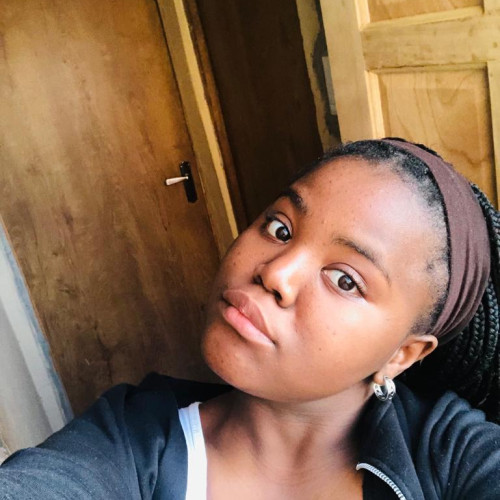 Lisakhanya M.