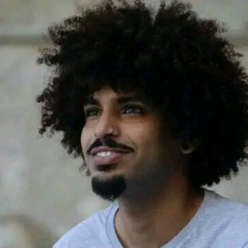 Dyaan Q.
