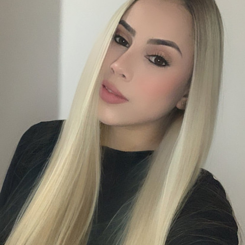 Lavnia M. profile photo