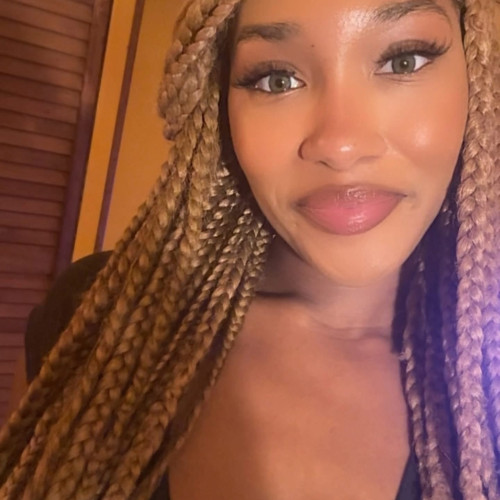 Deja E. profile photo