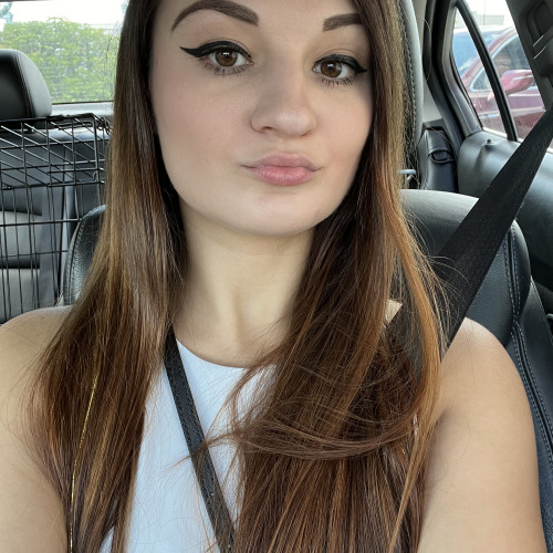 Courtney L. profile photo