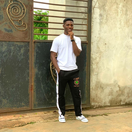 Tomisin G. profile photo
