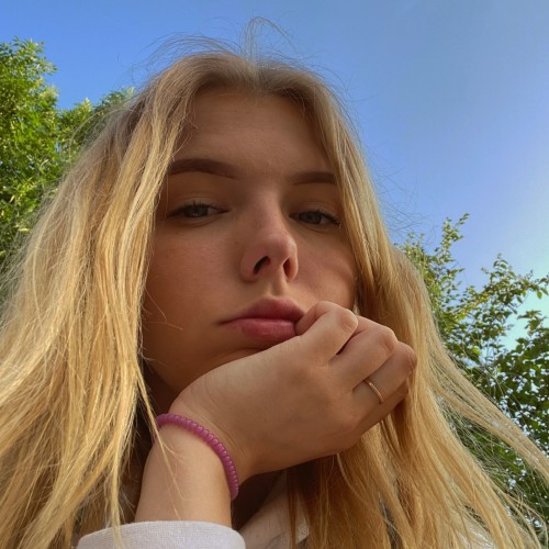 Evelina S.