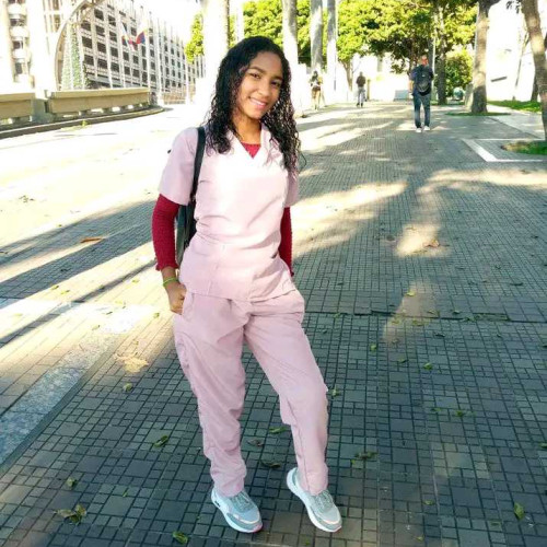 andreylis R. profile photo