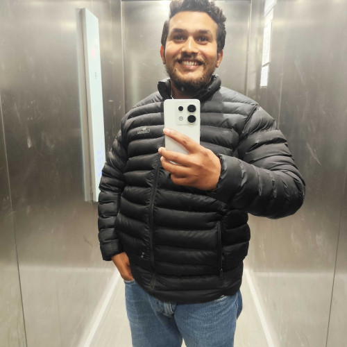 anshu d. profile photo