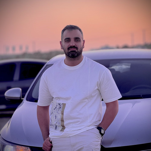 Pouria N. profile photo