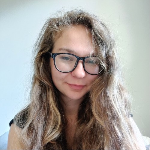 Nika V.