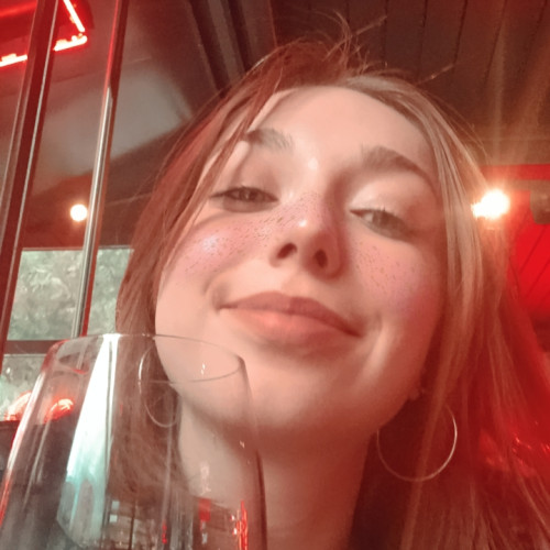 Zeynep Y. profile photo