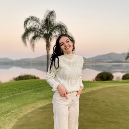 Esmari C. profile photo