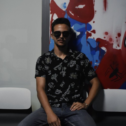 Ali D.