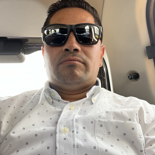 Junior  L. profile photo